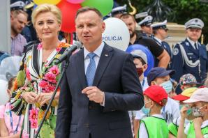 [VIDEO] Bezpieczne wakacje z parą prezydencką