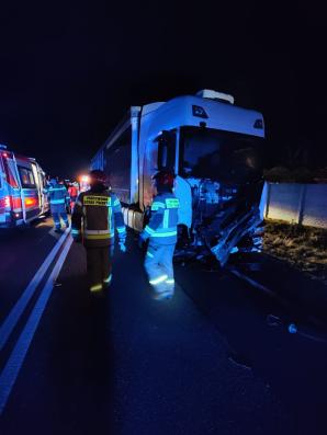 Punto kontra Scania. Kierowca nie przeżył, zginął też pies