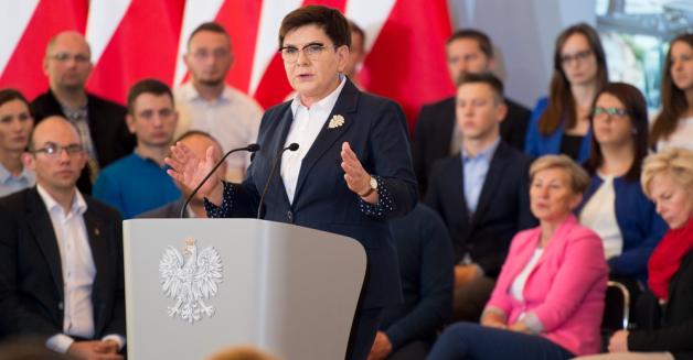 Premier Beata Szydło: Przywracamy naszym rodakom godny wybór