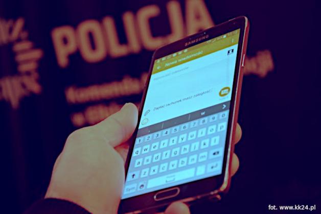  Miała dopłacić tylko 1,49 zł do kosztów doręczenia przesyłki, a straciła 10 000 zł. Uważajcie na sms-y!