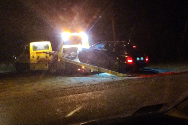 200 km/h przez teren zabudowany, bez uprawnień, przeglądu i OC. Może być 30 k kary